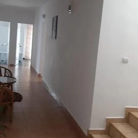 Trandafirilor Costinesti