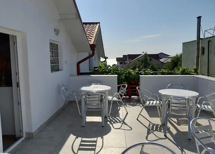 게스트하우스 Trandafirilor